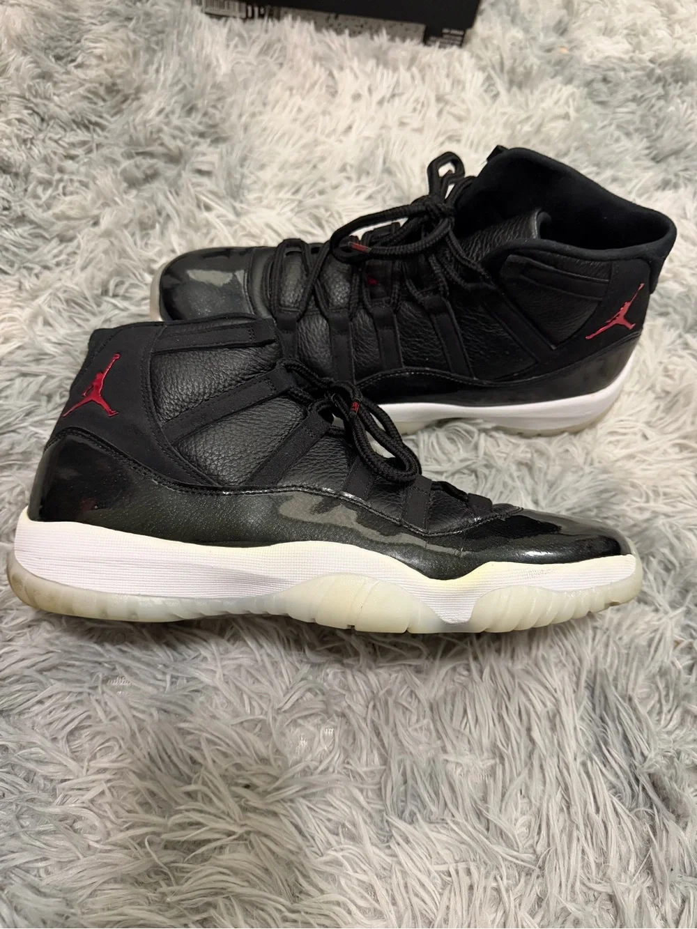 Nike Air Jordan 11 Retro 72-10 Men's Size 11.5